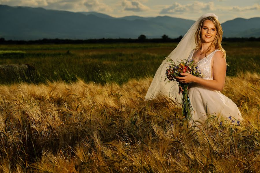 Fotógrafo de casamento Danil Tatar (daniltatar). Foto de 11 de junho 2022