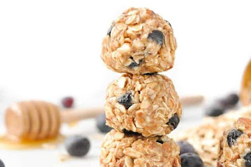 No-Bake Blueberry Almond Energy Snacks