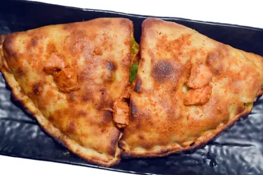 Non Veg Calzone Pocket [2 Pieces]