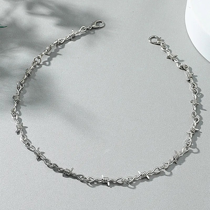 Naszyjnik z Kolcem Mango Biżuteria Męska i Damska Unikalne wzornictwo Ręcznie robiony amulet ochronny Naturalna elegancja Wszechstronny dodatek Idealny prezent