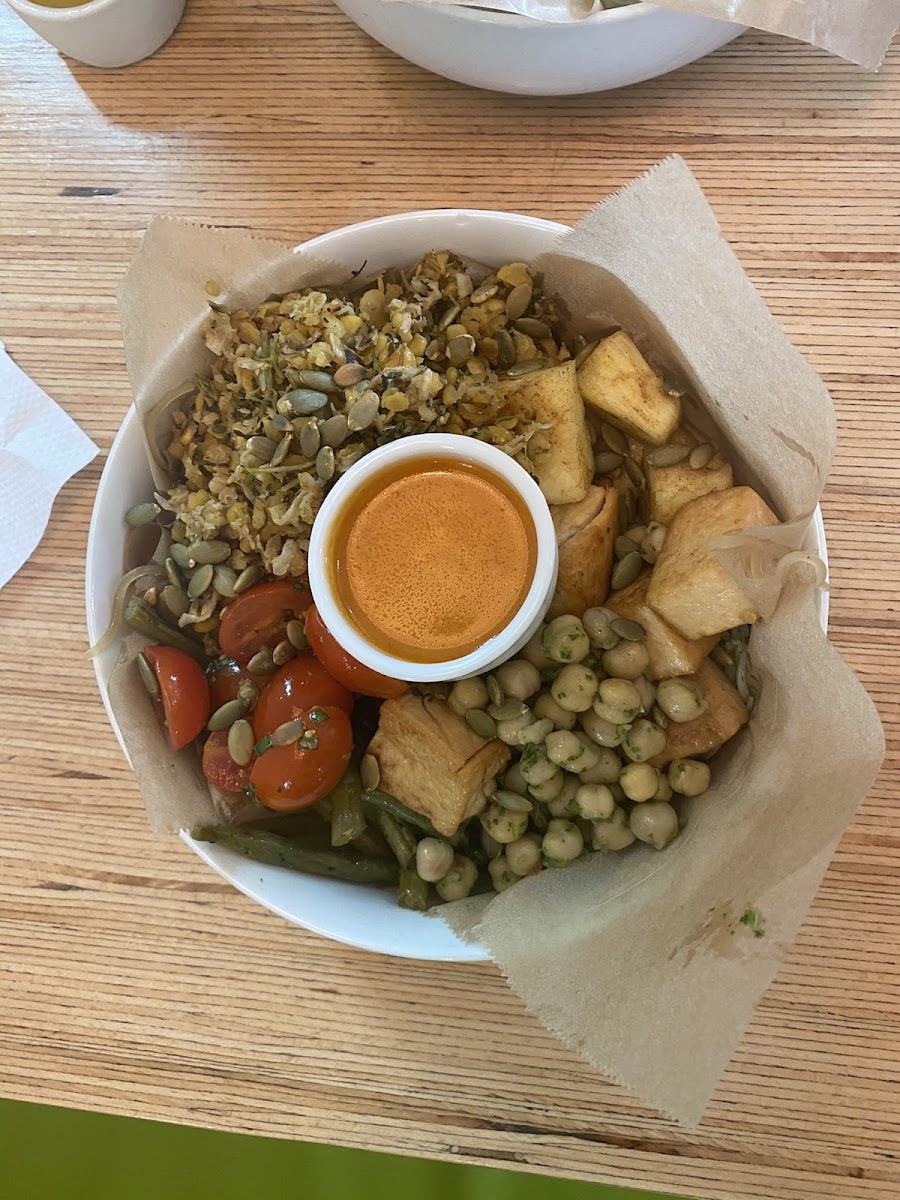 Vegan Bowl with tofu and falafel scramble