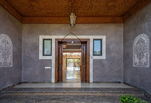 Villa avec piscine et jardin 4