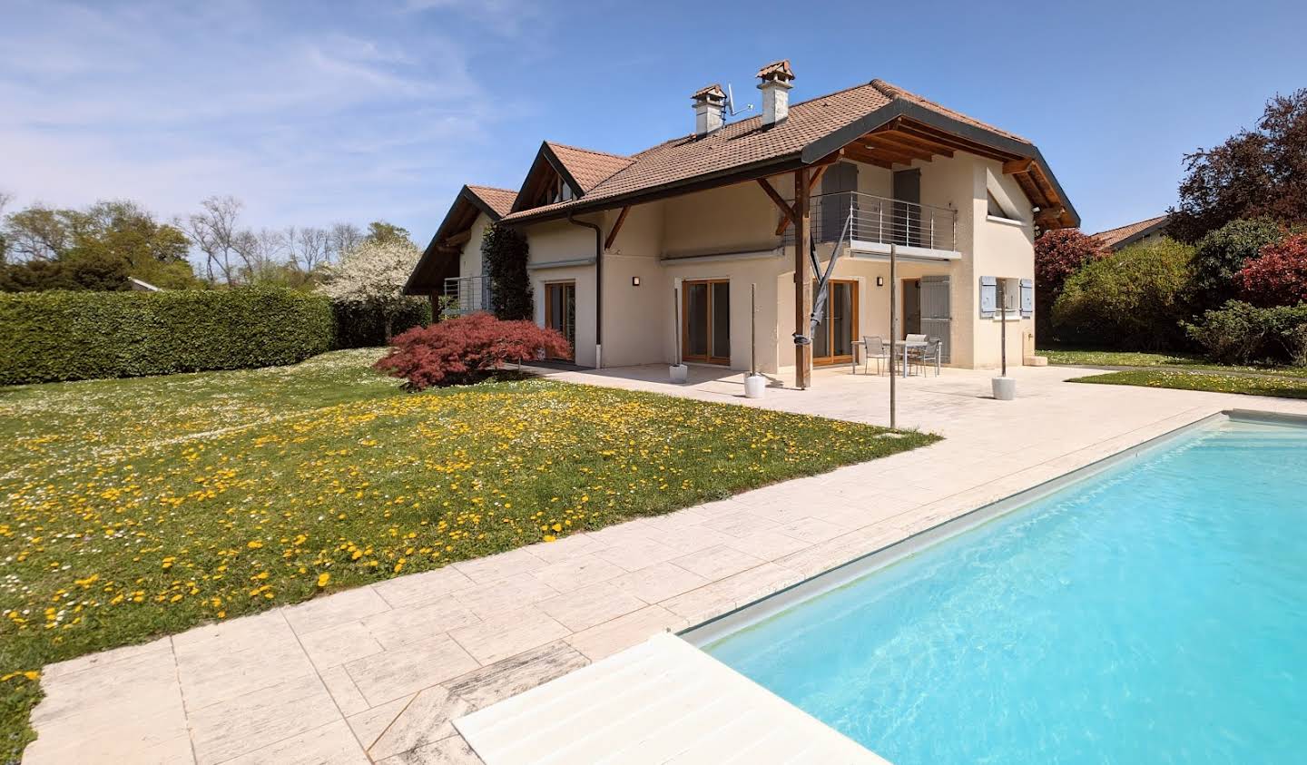 Maison avec piscine et jardin Messery