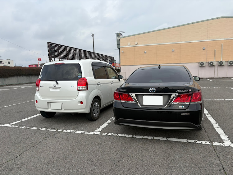 ポルテのクラウンアスリート・初投稿に関するカスタム事例の投稿画像2枚目