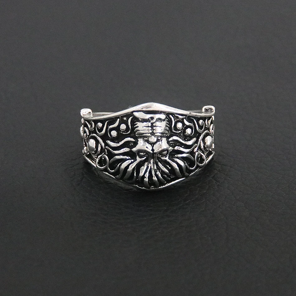 Cthulhu Mythos Vintage Adjustable Ring, Embrace Cosmic Horror with this Lovecraft-Inspired Jewelry, Perfect for Mythos E