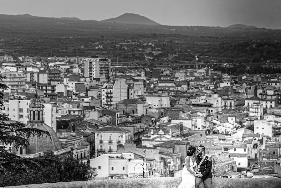 Fotografo di matrimoni Dino Sidoti (dinosidoti). Foto del 6 ottobre 2020