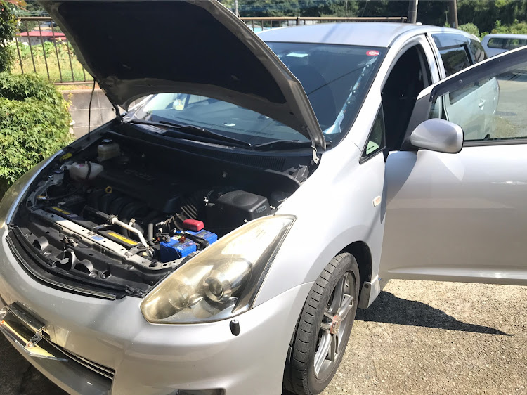 ウィッシュの急遽・半年点検・ウイポジ・シーケンシャル・車検仕様に関するカスタム事例の投稿画像1枚目