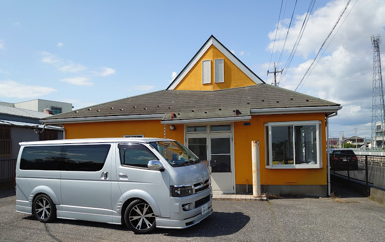 ハイエースバンのハイエース・三郷・サラダセブン・越後製菓に関するカスタム事例の投稿画像2枚目