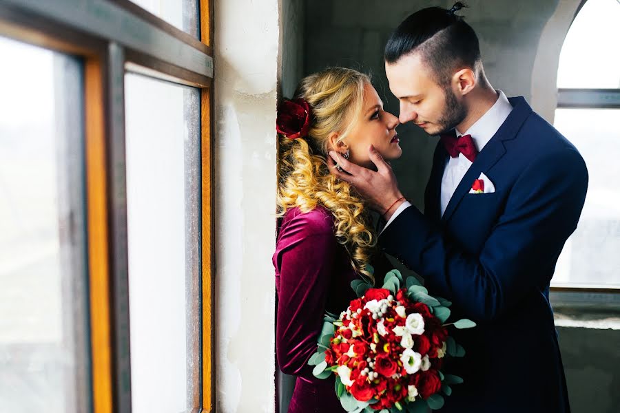 Wedding photographer Dmitriy Shumeev (wedmoment). Photo of 13 April 2015