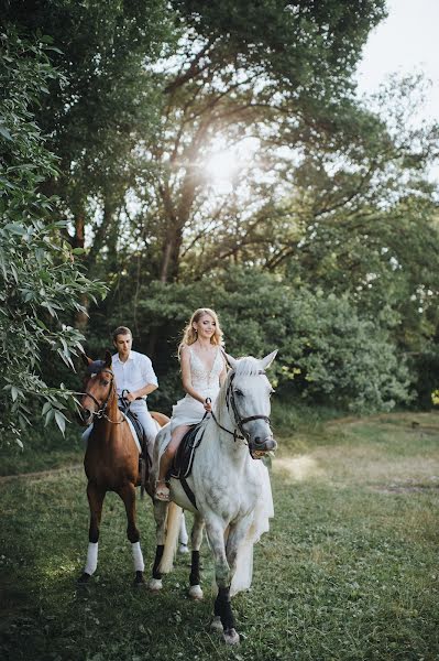 Fotógrafo de casamento Vladislav Cherneckiy (mister47). Foto de 20 de março 2020