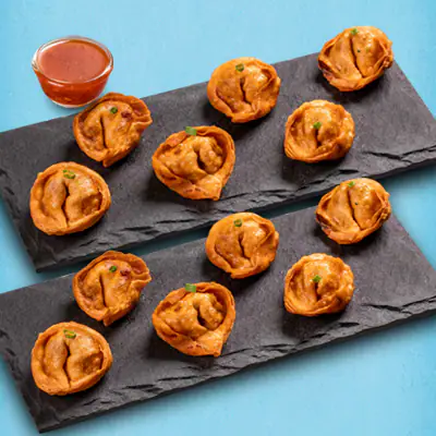 Veg Fried Paneer Tikka Momos With Momo Chutney - 12 Pcs