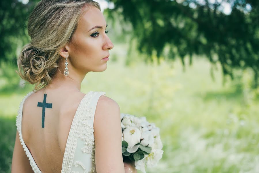 Fotógrafo de casamento Olga Makarova (ollymova). Foto de 3 de julho 2016