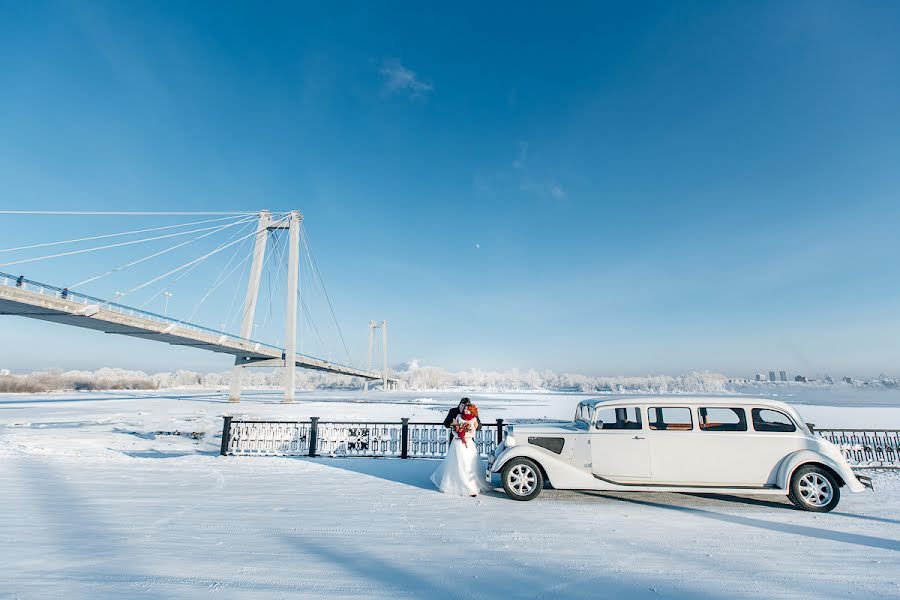 Fotógrafo de casamento Irina Podsumkina (sunrays). Foto de 30 de janeiro 2018