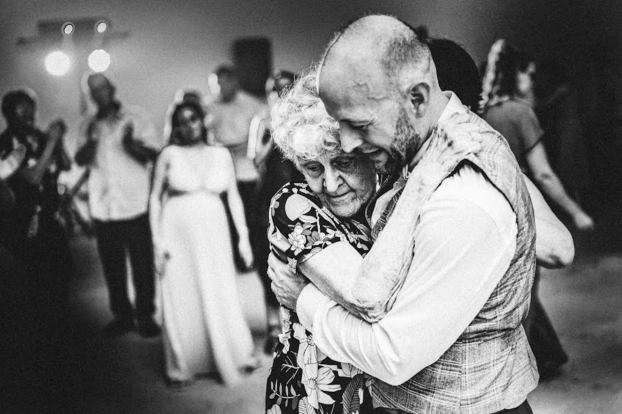 Fotógrafo de casamento Tamás Hartmann (tamashartmann). Foto de 2 de novembro 2023