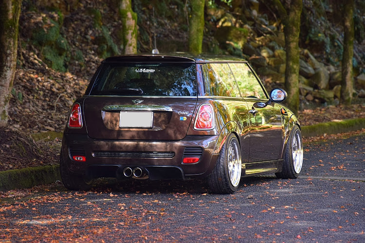 ミニのR56 MINI ONE・紅葉と愛車・紅葉に関するカスタム事例の投稿画像4枚目