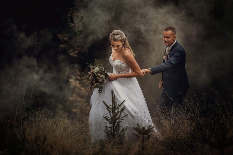 Fotógrafo de casamento Jan Zavadil (fotozavadil). Foto de 21 de outubro 2019