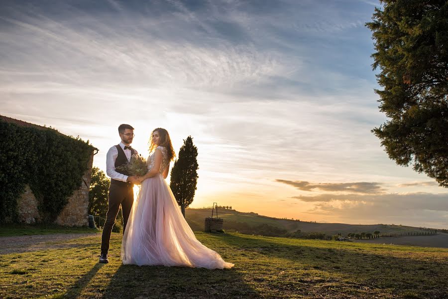 Wedding photographer Aleksandr Grozovskiy (alexgrozovskiy). Photo of 27 March 2021