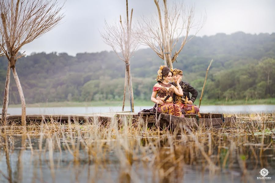 Fotógrafo de bodas Suyana Putra (thebalistory). Foto del 21 de junio 2020