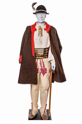 Regional Types Traditional Polish Folk Costumes The State Ethnographic Museum In Warsaw Google Arts Culture
