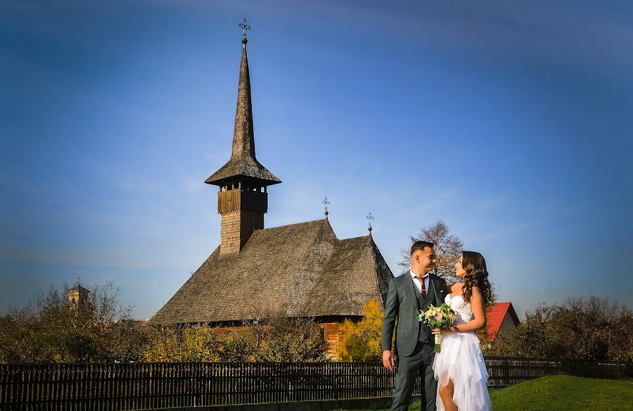 Fotógrafo de casamento Olimpia Todea (olimpiatodea7). Foto de 2 de março 2023