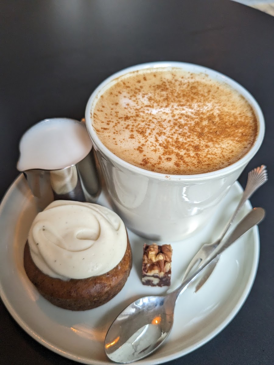 chai latte and carrot cake