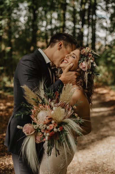 Fotografo di matrimoni Anna Dovgopolaya (carjstudio). Foto del 1 novembre 2019