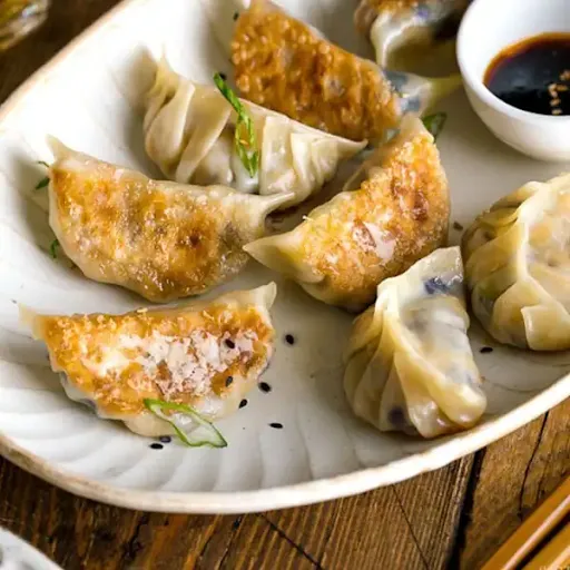 Vegetable Gyoza (6 Pcs)