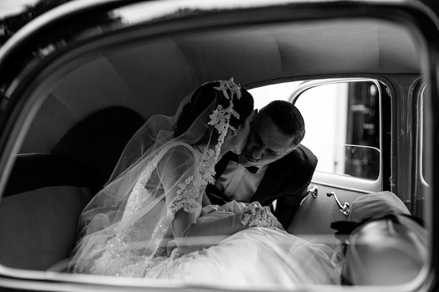 Wedding photographer Diego Velasquez (velasstudio). Photo of 24 September 2021