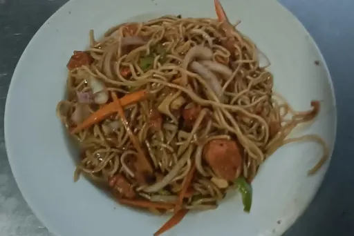 Chicken Onion Chowmein