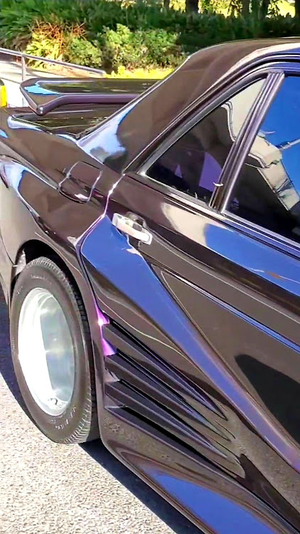 SクラスセダンのKOENIG・どんらくベンツ・オフ会・560sel・ケーニッヒ仕様に関するカスタム事例の投稿画像5枚目