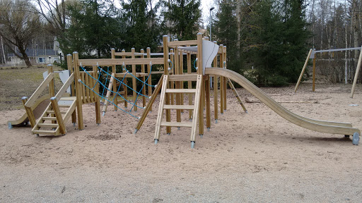 Atanpuisto Playground