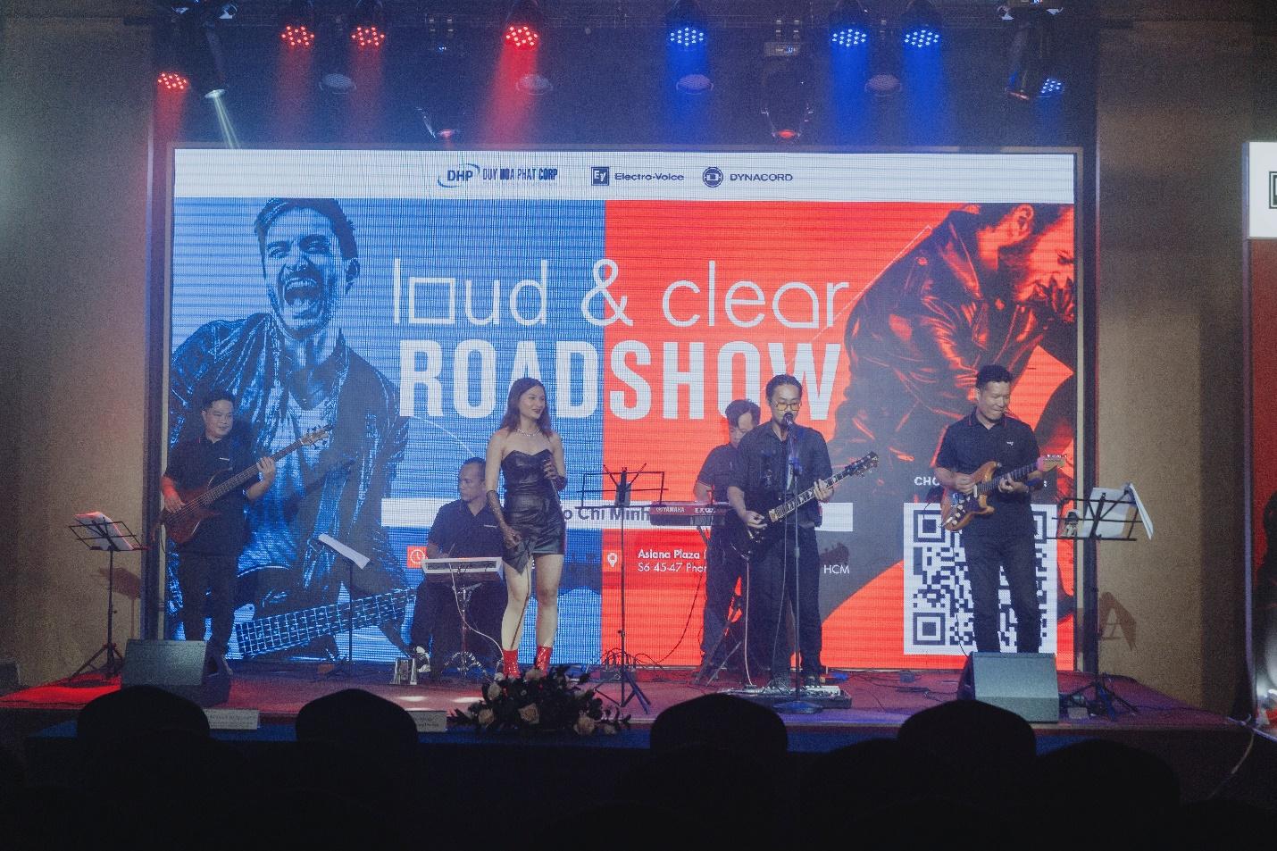 Trải nghiệm hệ thống âm thanh chuyên nghiệp tại sự kiện “Loud & Clear Roadshow” - Tw ofaAVgBS6c Ac0TMS8CJnUGKSczEPTyPI9Ugbz ASF SHwb6E  HkTqeCpU3hO vbP620qa5WNQFR4EIUckvEIZbKQKk802BQ5V4RRM8ZLbI8eYPwGH9KbznVuzZprZPc79tt8UoHqoNIZwAUQA