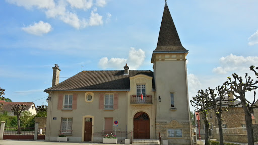 Mairie De Ormes