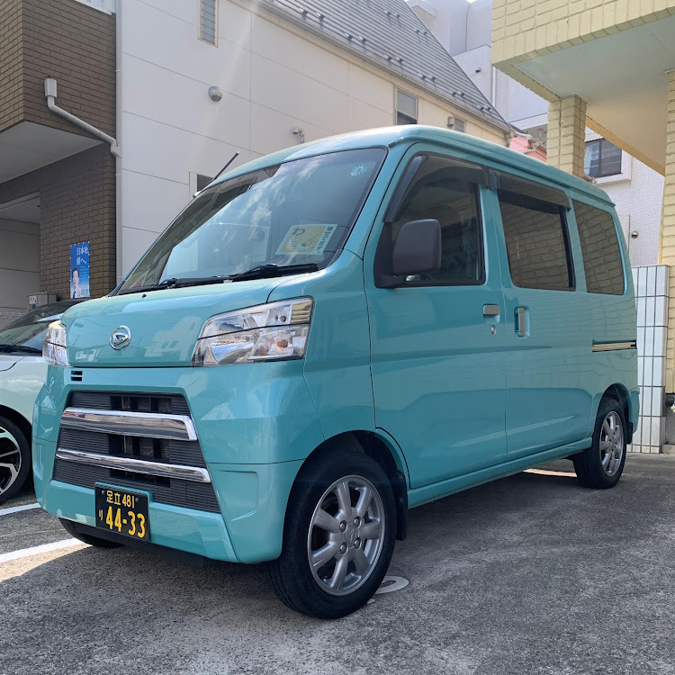 ハイゼットカーゴの夏タイヤに交換・インチアップ・車検対応タイヤに関するカスタム事例の投稿画像1枚目