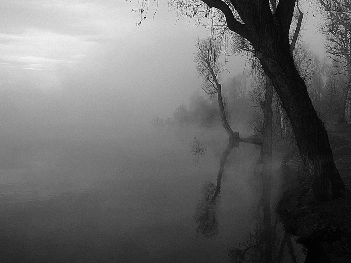 Il fiume e la nebbia di ganesha