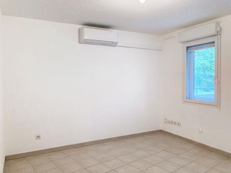 Location  appartement 3 pièces 53 m² à Montfavet (84140), 650 €