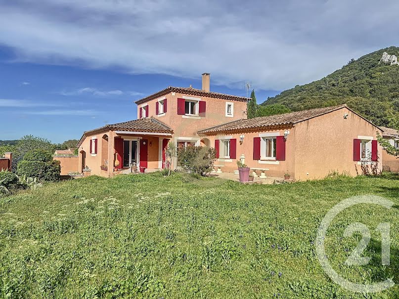 Vente villa 7 pièces 168 m² à Remoulins (30210), 399 000 €