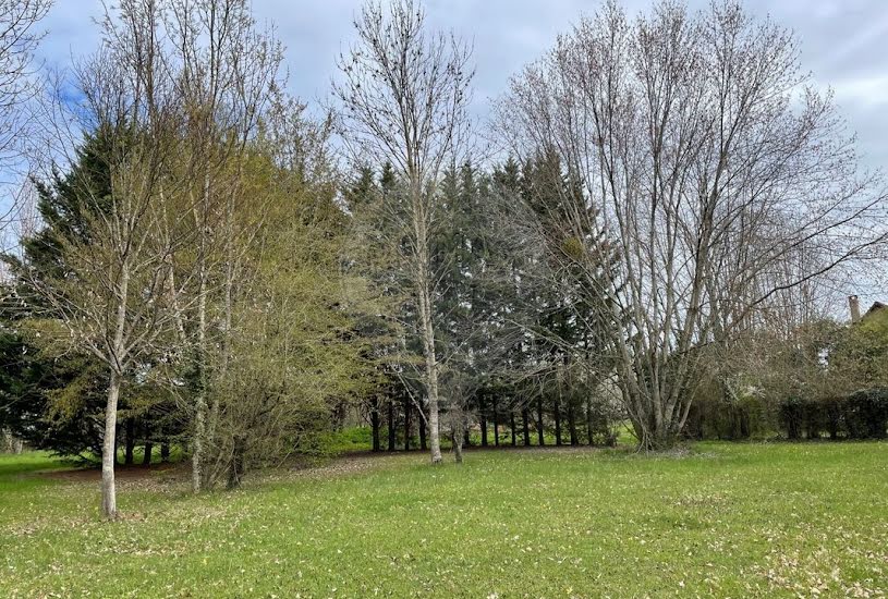  Vente Terrain à bâtir - 1 500m² à Vendat (03110) 