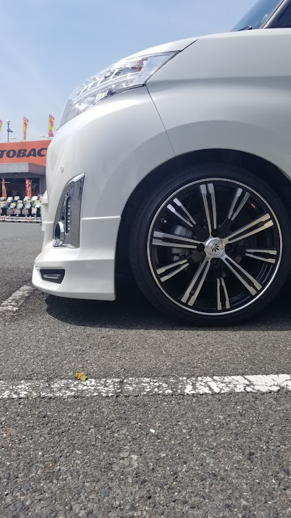 ルーミーカスタムのダウンサス取付に関するカスタム事例の投稿画像2枚目