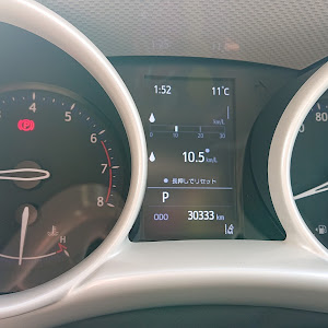 C-HR NGX50