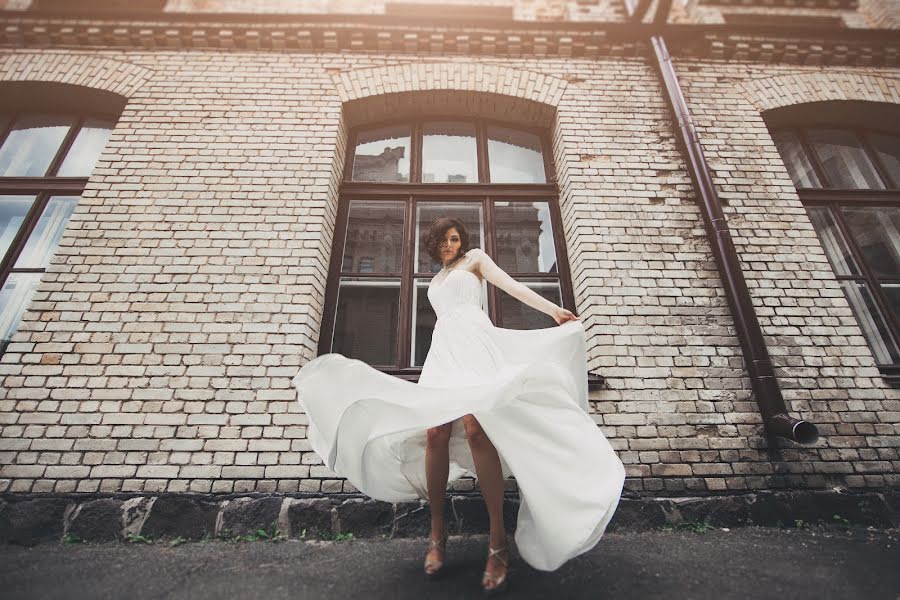 Wedding photographer Sergey Navrockiy (navrocky). Photo of 31 July 2014