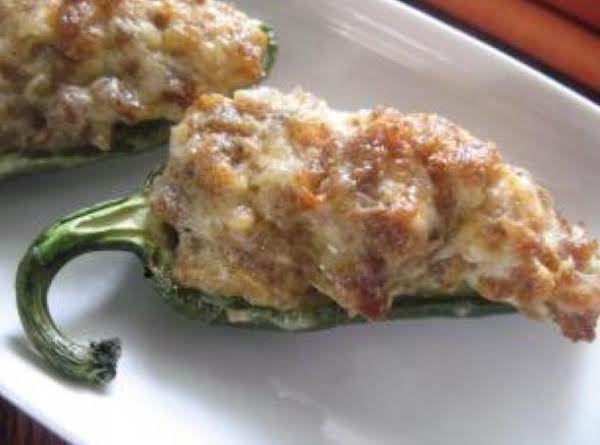 Jalapenos Stuffed With Sausage_image