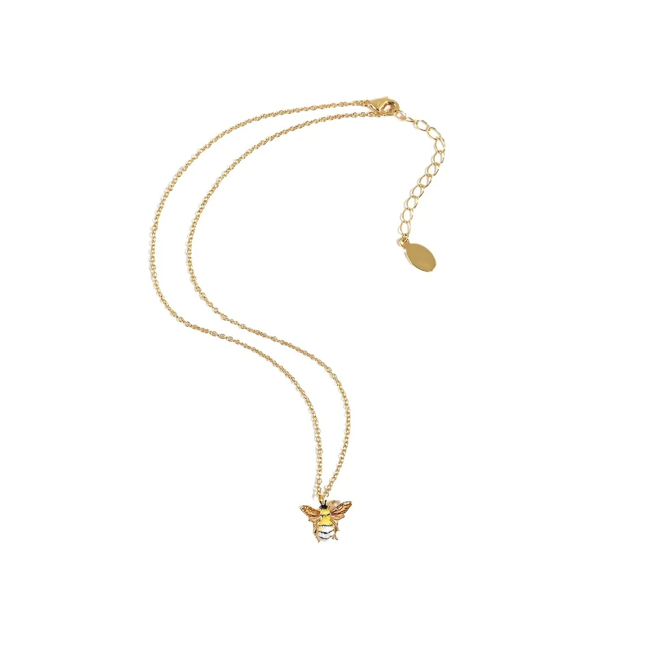 Colar de Abelha e Flores Pequenas Um acessório encantador, perfeito para presentear ou usar diariamente, adicionando charme.