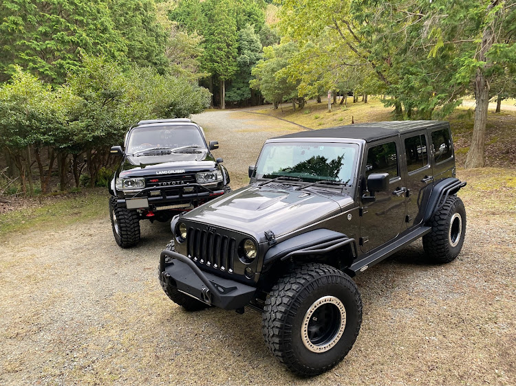 ラングラーアンリミテッドのjeepラングラー・JKラングラー・Jeep仲間・ランクル80・Jeepチェロキーに関するカスタム事例の投稿画像1枚目