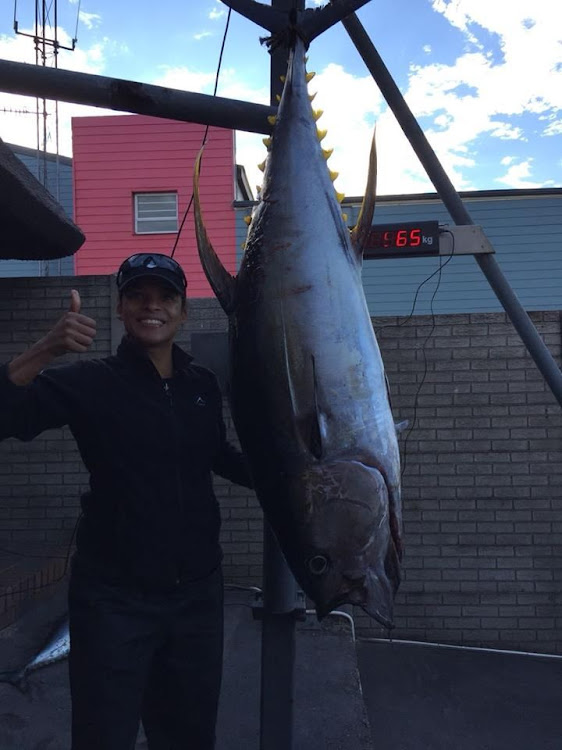 Candice Coetzee caught a fine tuna of 65.85kg at the weekend