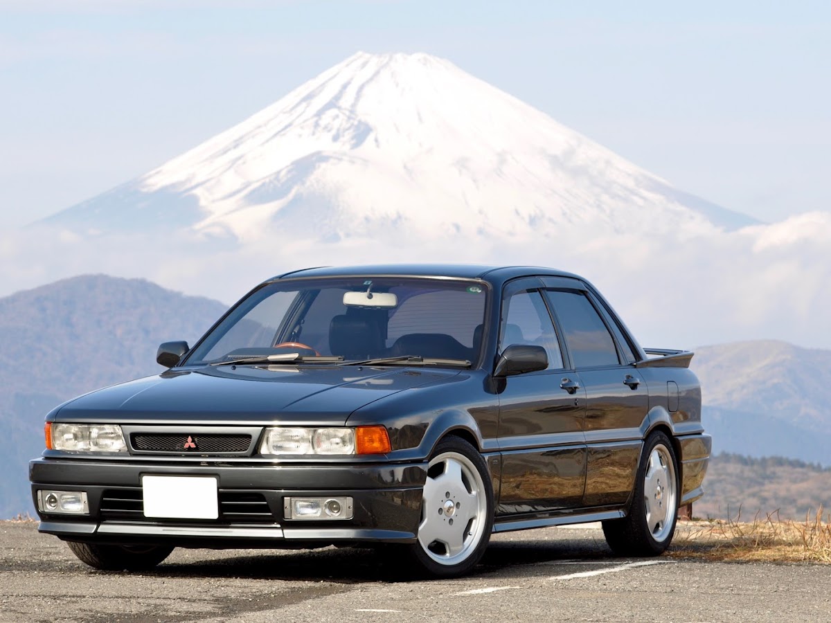 3a 専用カタログ 19年10月現在 三菱ギャランamg Montevideosoftware Com