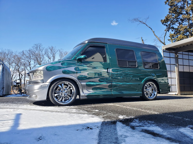 アストロのドライブ・車検準備完了・グリル交換・アメ車乗り・車が好きな人と繋がりたいに関するカスタム事例の投稿画像1枚目