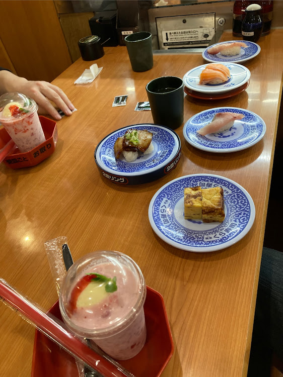 スイフトスポーツの寿司食べる目的で合流した件みたい😂・食べる順番は自由(*´`*)に関するカスタム事例の投稿画像4枚目