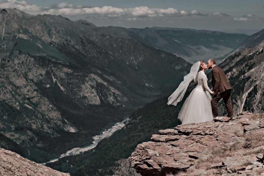 Fotógrafo de bodas Svetlana Obolonkova (lady-okami). Foto del 13 de junio 2020