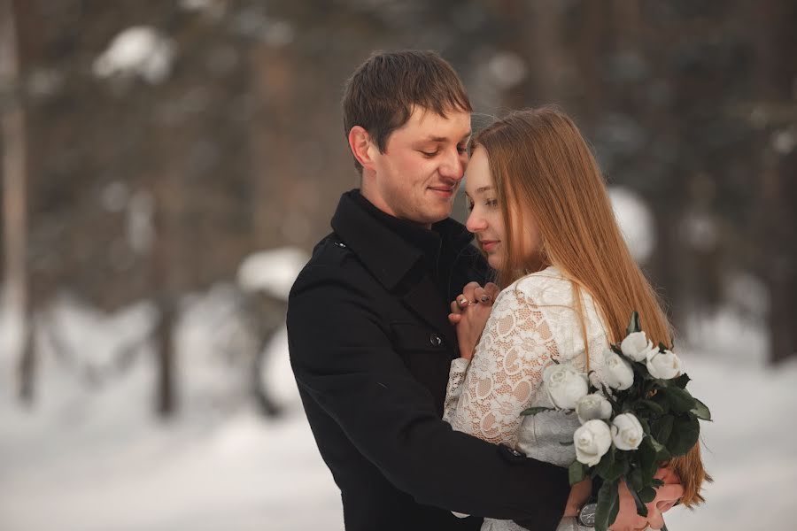 Fotógrafo de casamento Aleksandr Petunin (petunin). Foto de 4 de abril 2015